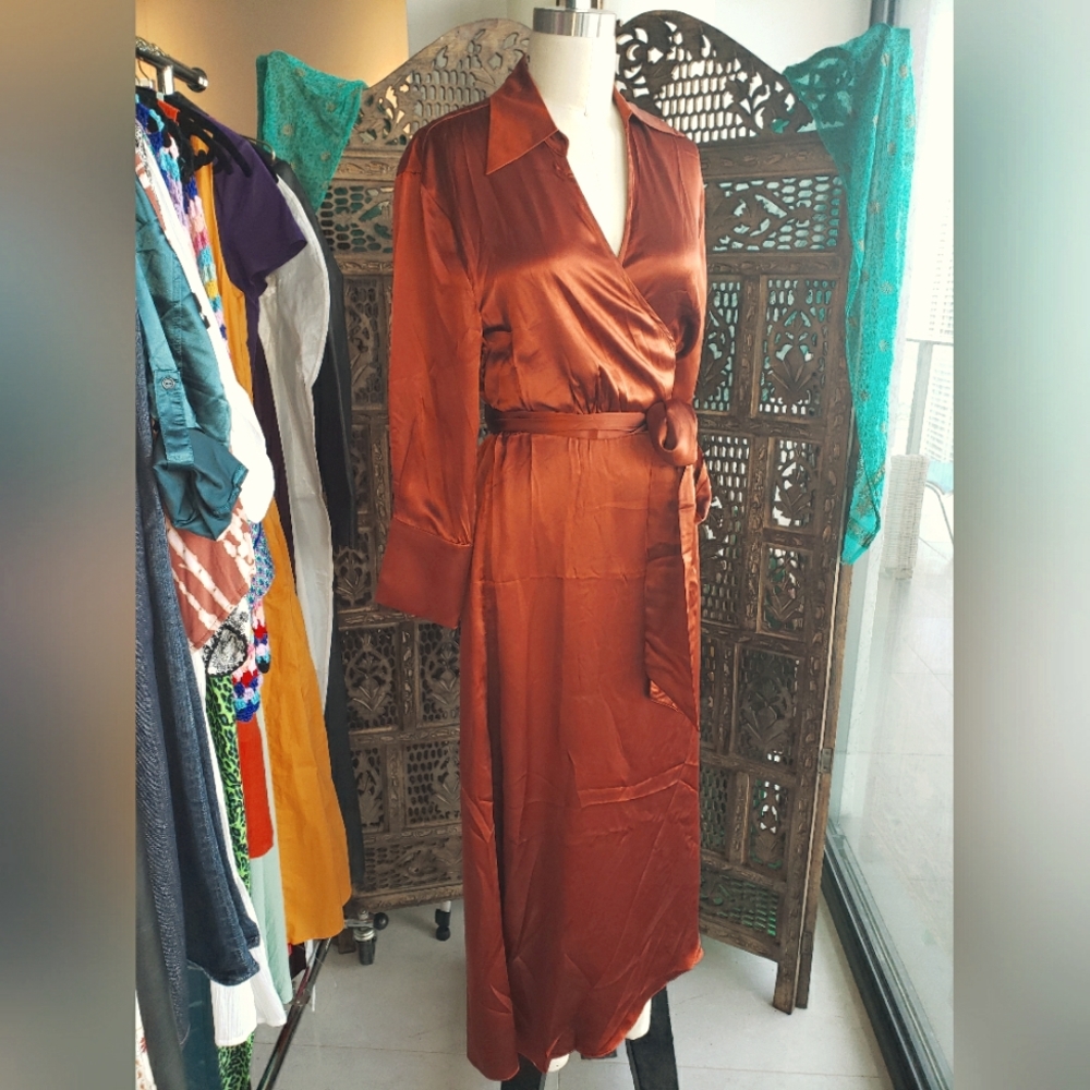 NWT Secret Mission Boutique Wrap Silk Satin Super-Soft Copper Rust Terracotta